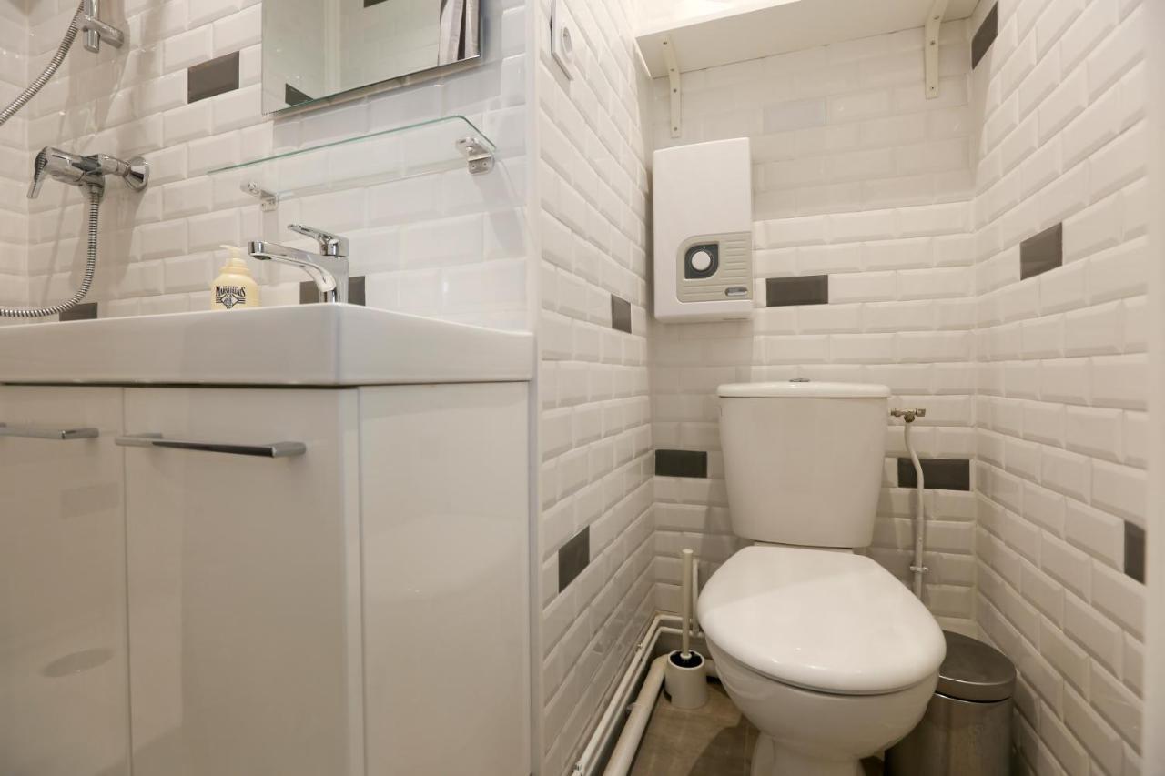 Renovated Studio For 2 Apartment Paris Room photo