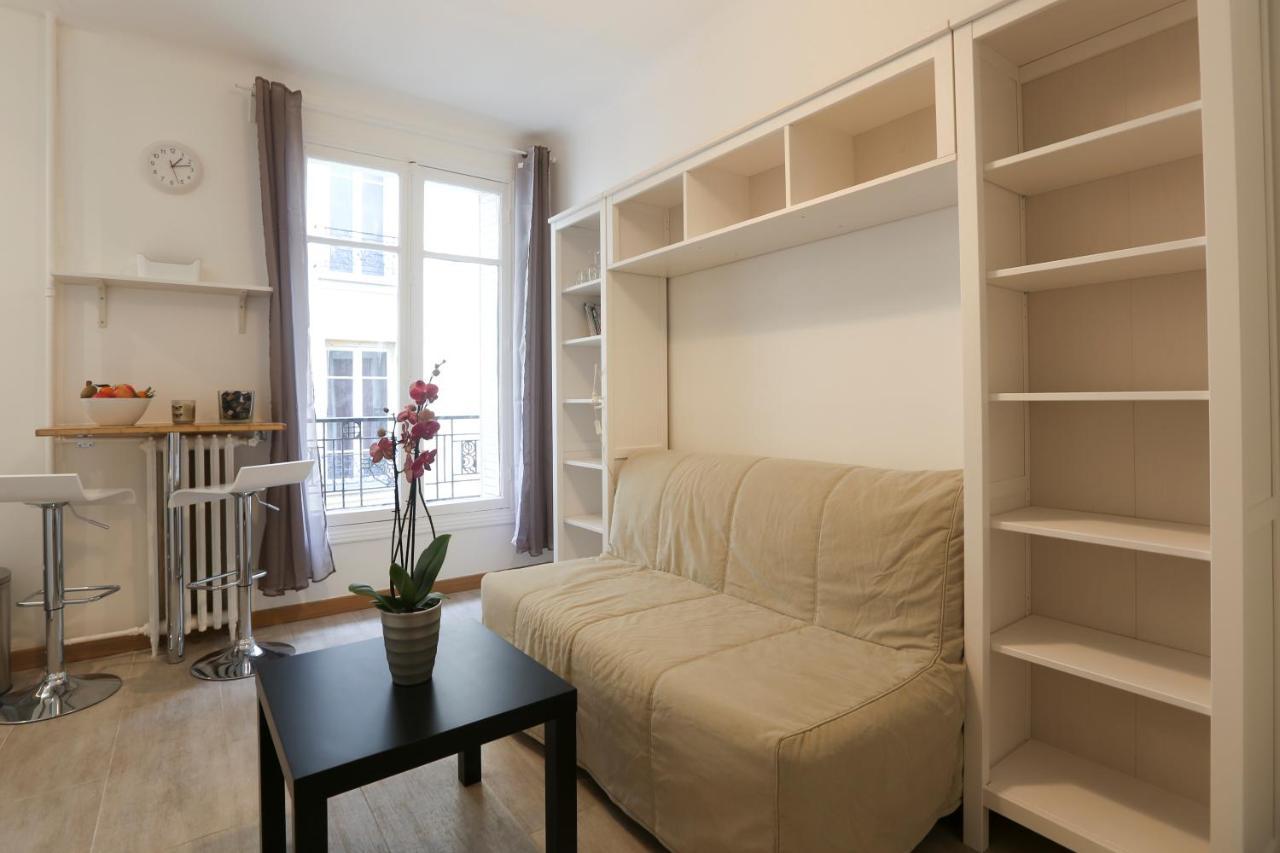 Renovated Studio For 2 Apartment Paris Room photo