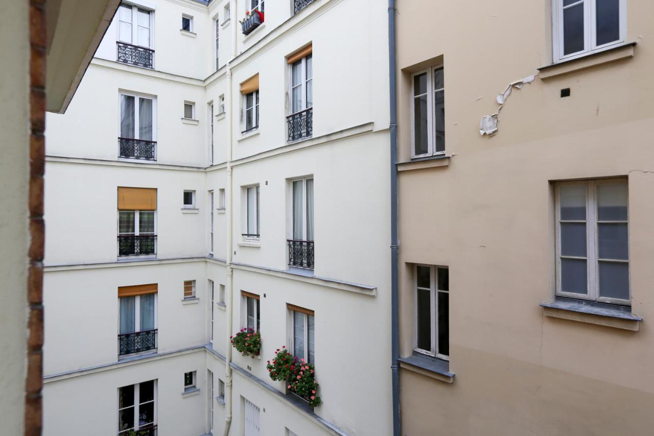Renovated Studio For 2 Apartment Paris Room photo